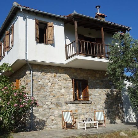 Traditional Stonehouse Potistika Bagian luar foto