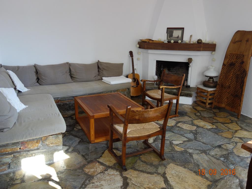 Traditional Stonehouse Potistika Bagian luar foto