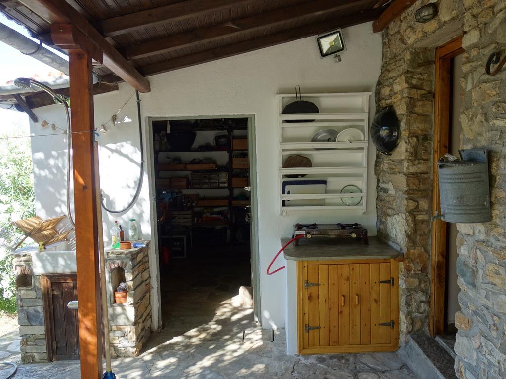 Traditional Stonehouse Potistika Bagian luar foto
