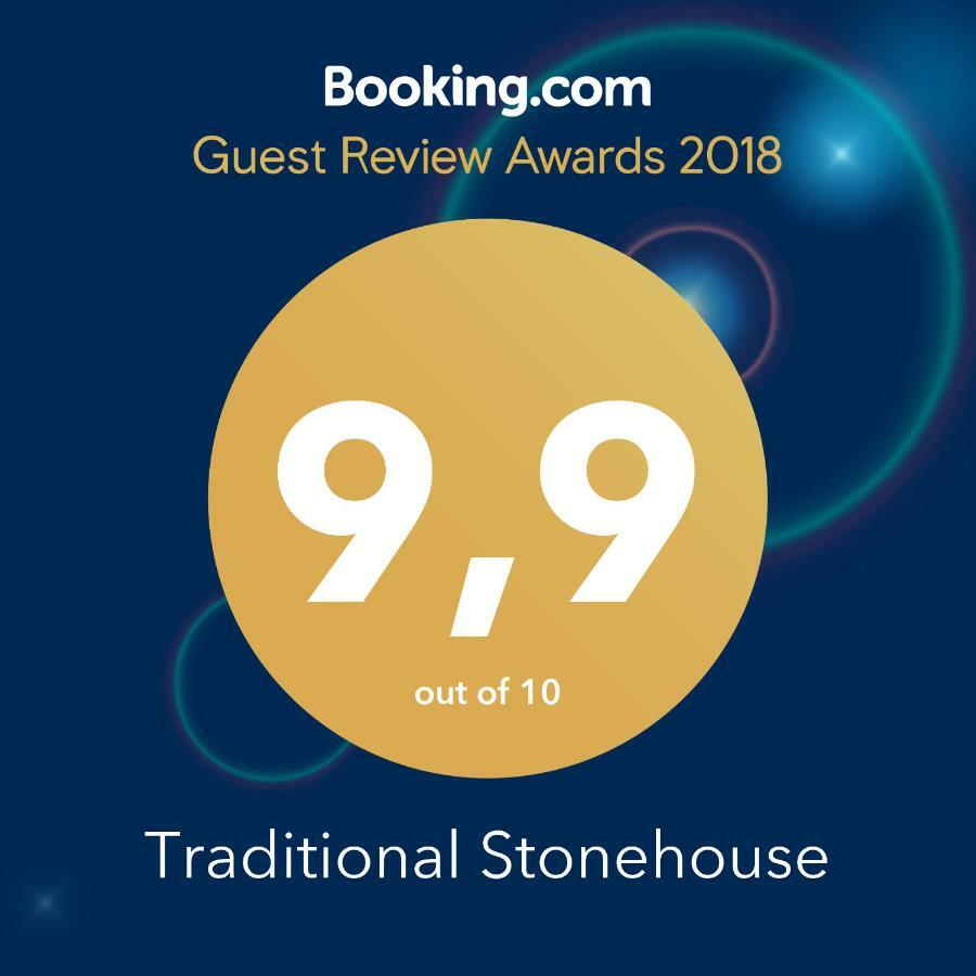 Traditional Stonehouse Potistika Bagian luar foto